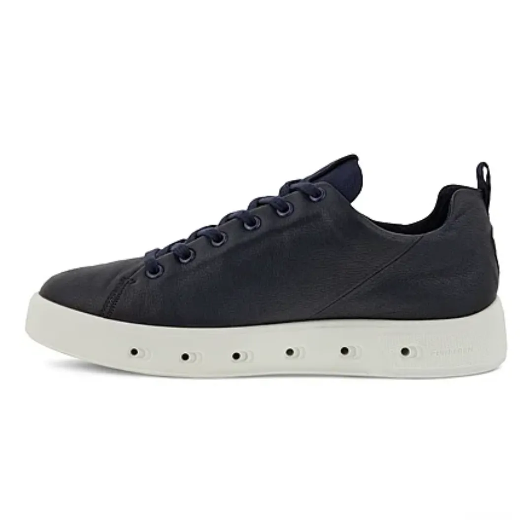 Ecco Street 720 GoreTex  Trainers - 520804 - Navy